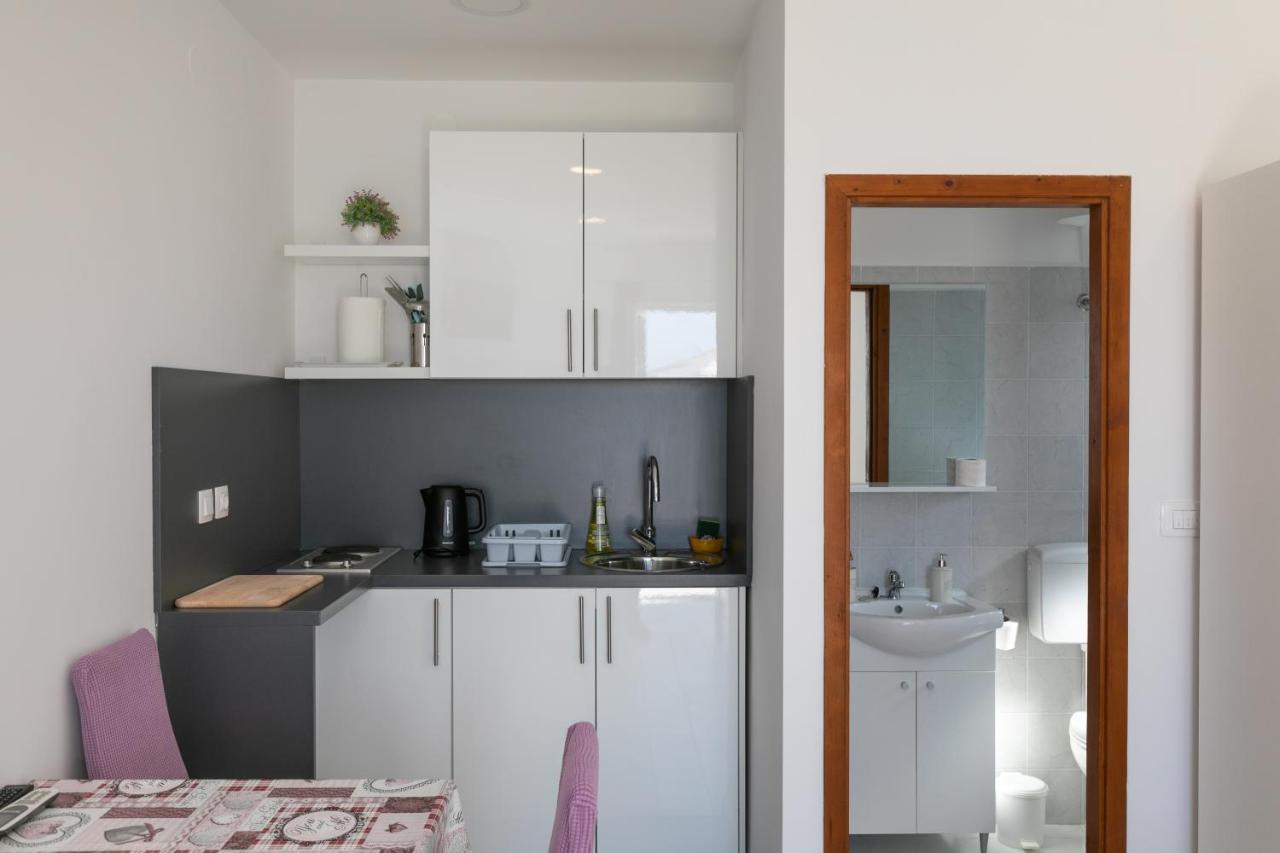 Apartments Karol & Mara Млини Экстерьер фото